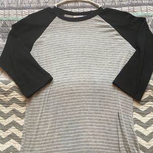 XS LuLaRoe Randy 3/4 sleeve top